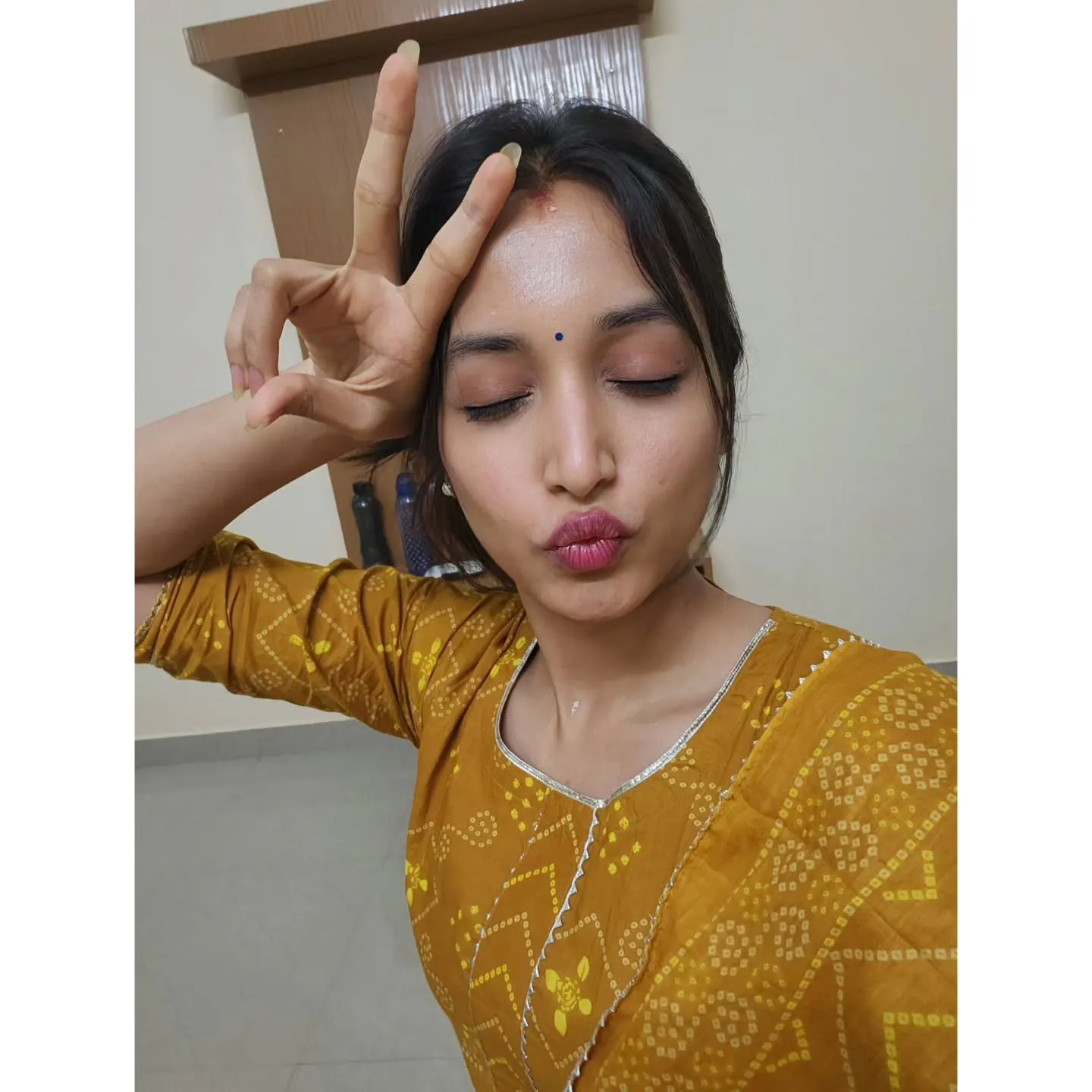 Srinidhi Shetty - srinidhi-shetty-sexy-6.webp